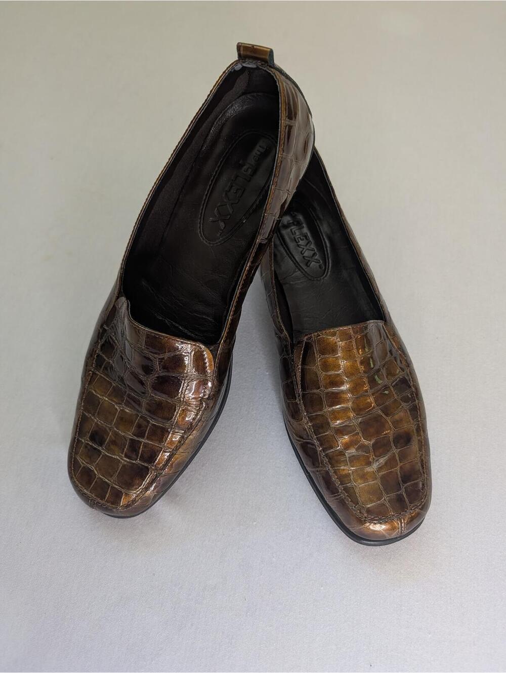 The FLEXX Brown Croc-Embossed Leather Loafers Size 8.55